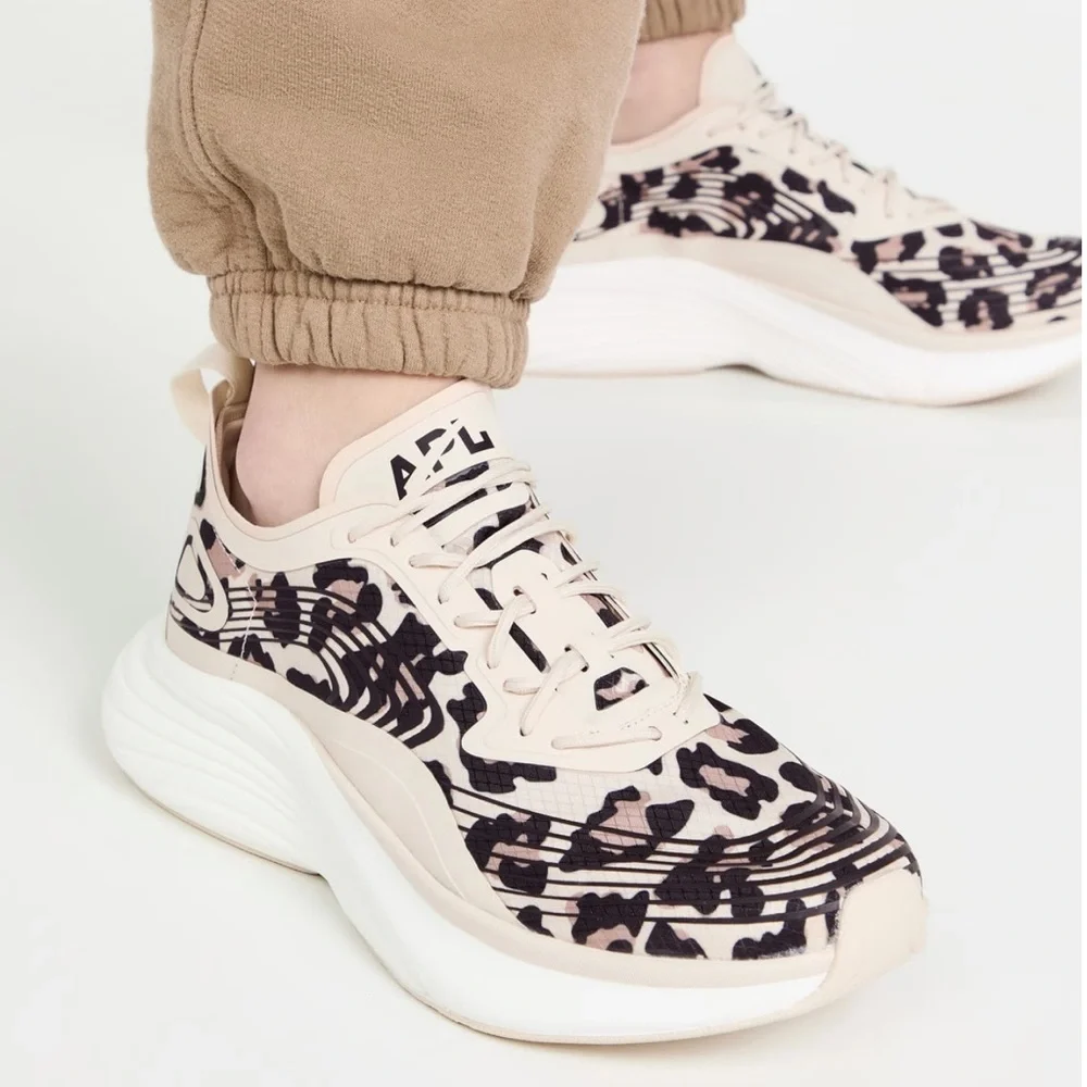 APL Streamline Running Sneakers in Parchment/Black/Leopard - Picture 2 of 9